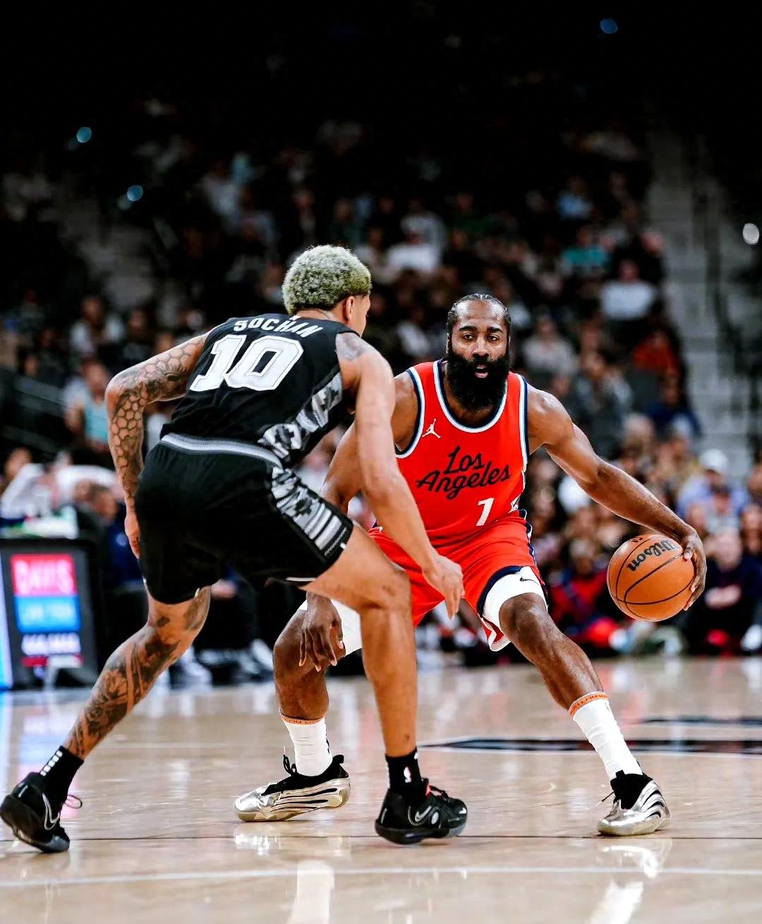 开云登录入口哈登审判之投全场录像回放